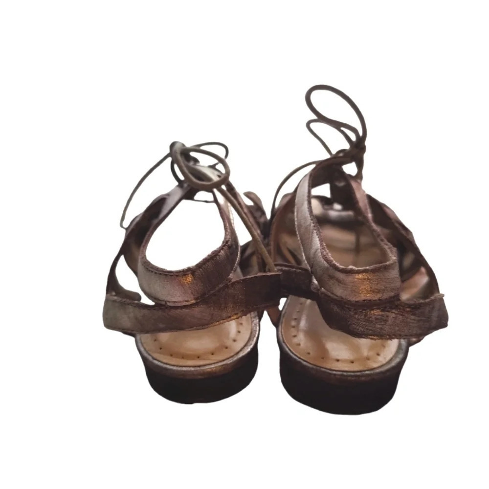 Vaneli Metallic Gladiator Sandals EUC ❤️ - Picture 7 of 13